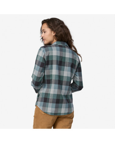 Patagonia W's Long-Sleeved Organic Cotton MW Fjord Flannel Shirt.